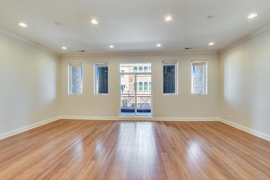 2341 W North Ave – photo 3