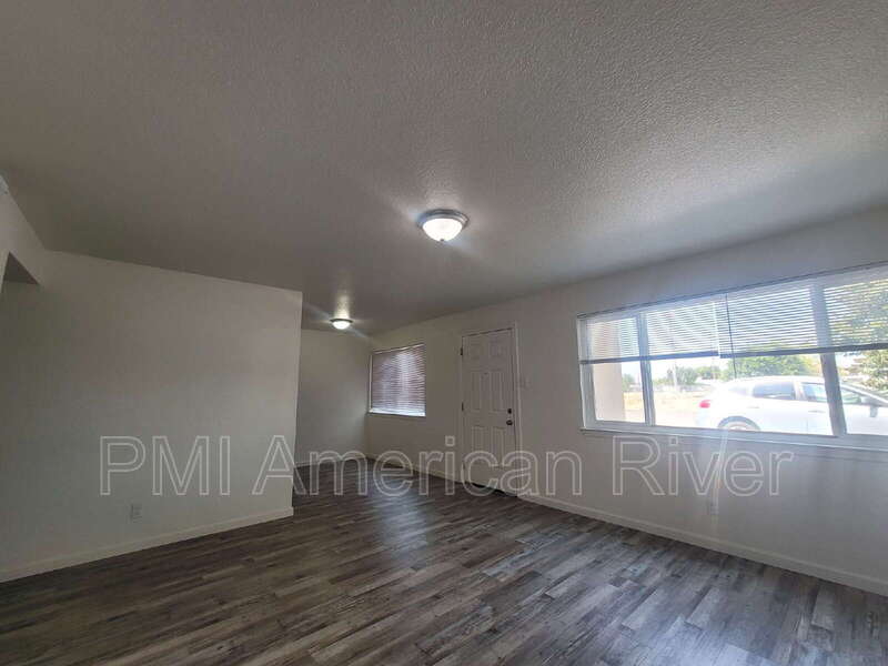 7147 Bacchini Avenue – photo 2