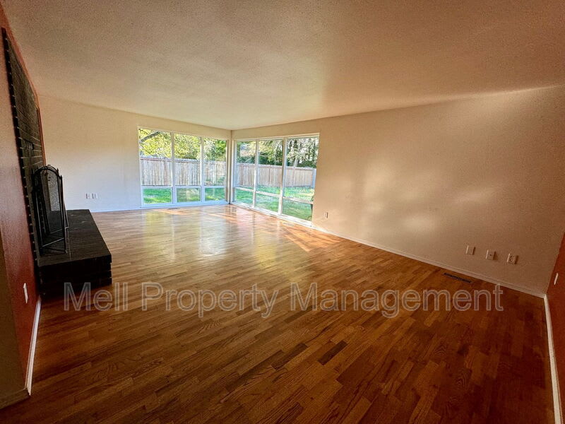 7016 Husky Way Se – photo 2