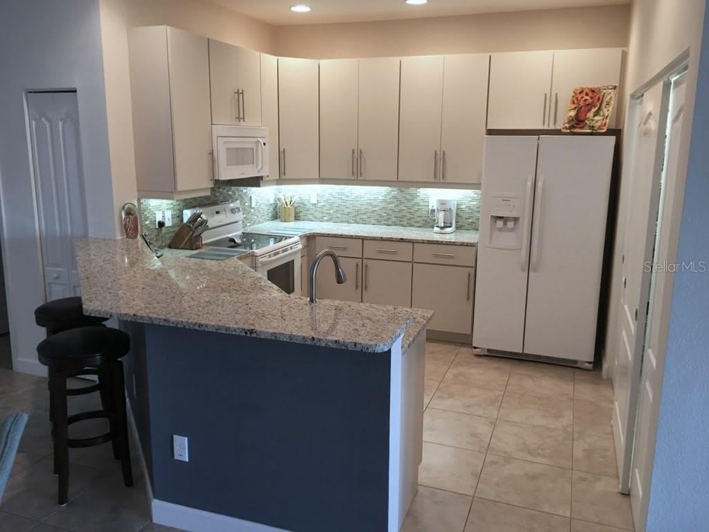 6640 7TH AVENUE Circle W – photo 4