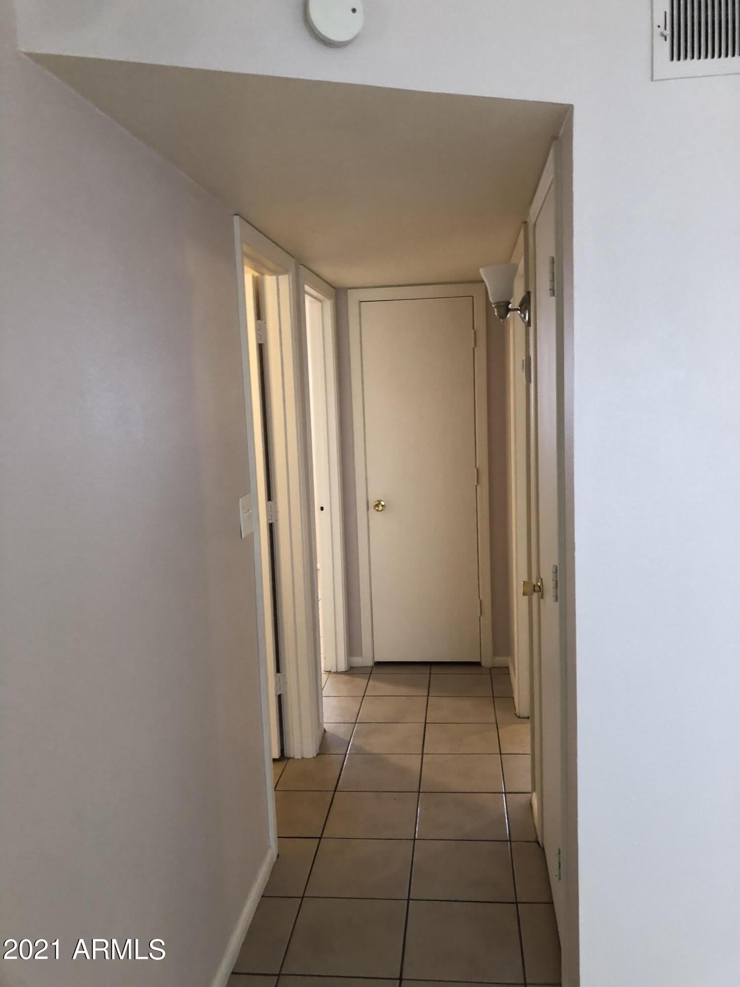 1138 W Dragoon Circle – photo 5