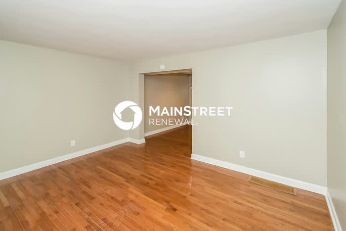 420 Argonne Drive Northeast – photo 3
