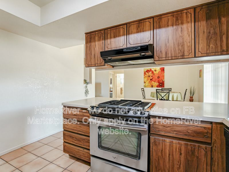 2860 Edgewood Dr – photo 3