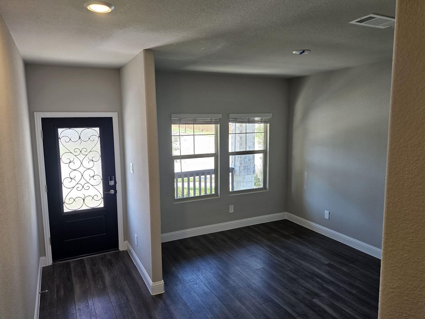 1301 Corkwood – photo 3