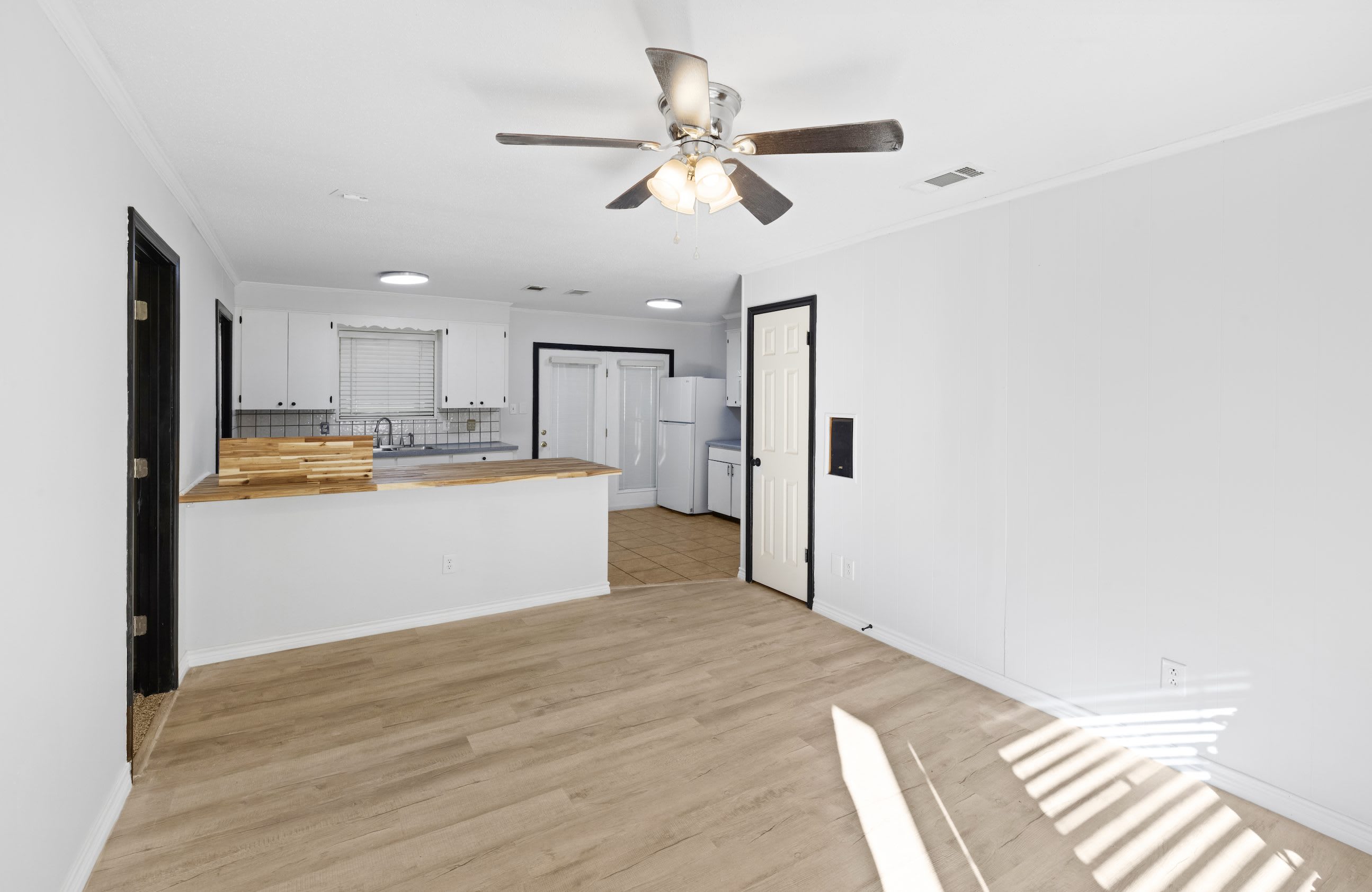 417 Carroll Ave – photo 4