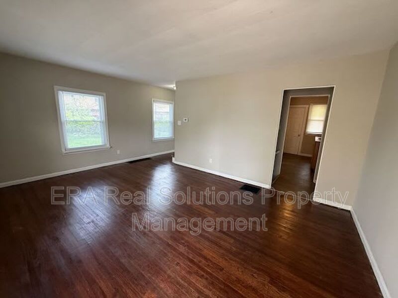 2886 Bellwood Ave. – photo 2