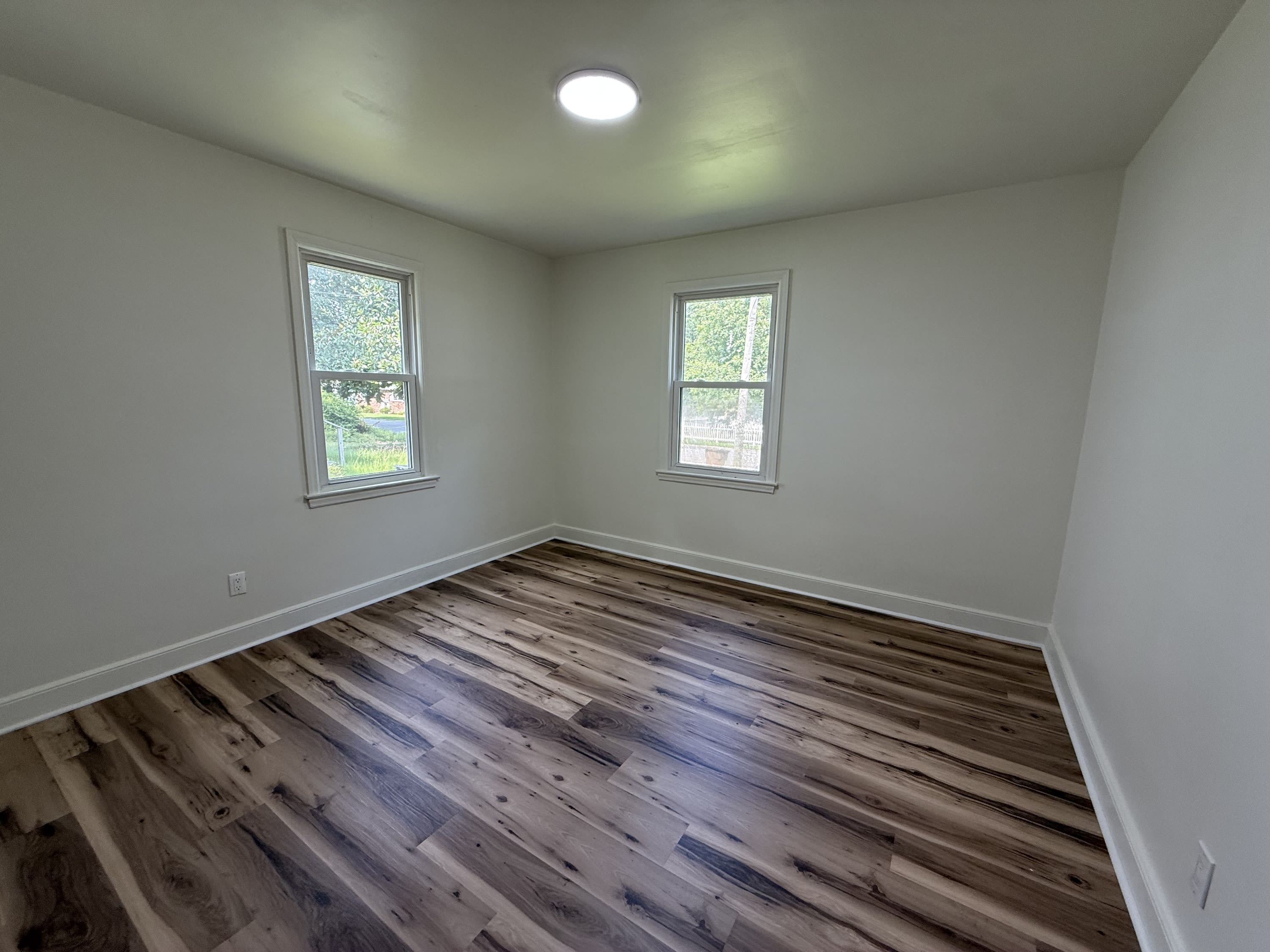 1302 Highland Avenue – photo 2