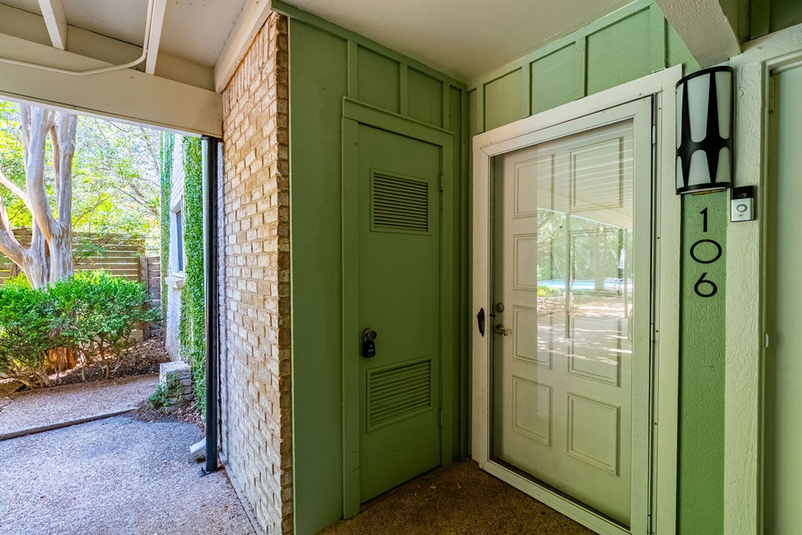 Beautiful 2 bedroom, 2 bathroom unit in West Austin!!! – photo 5