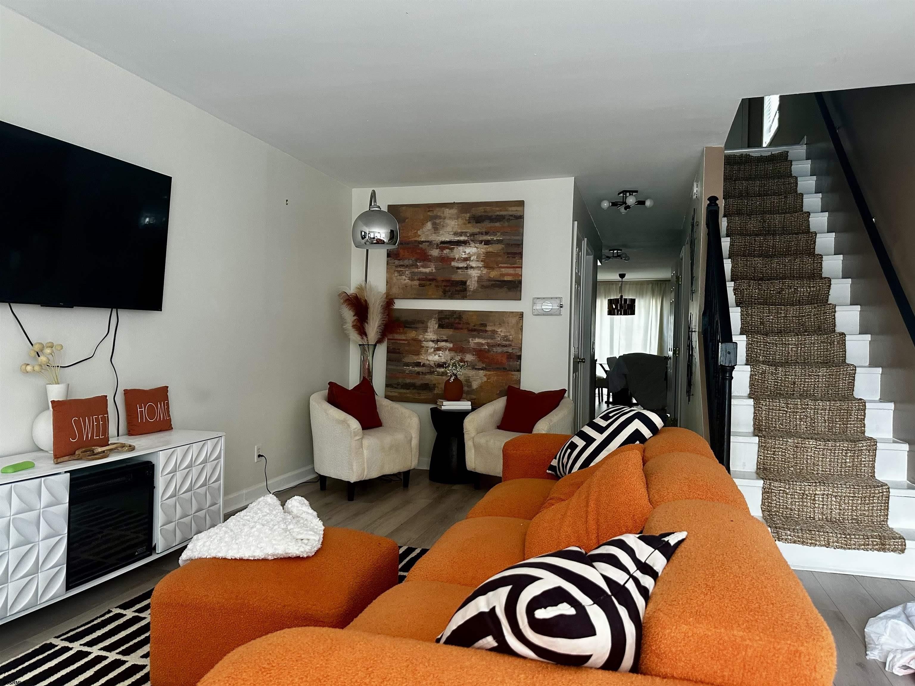 1716 Logan – photo 2