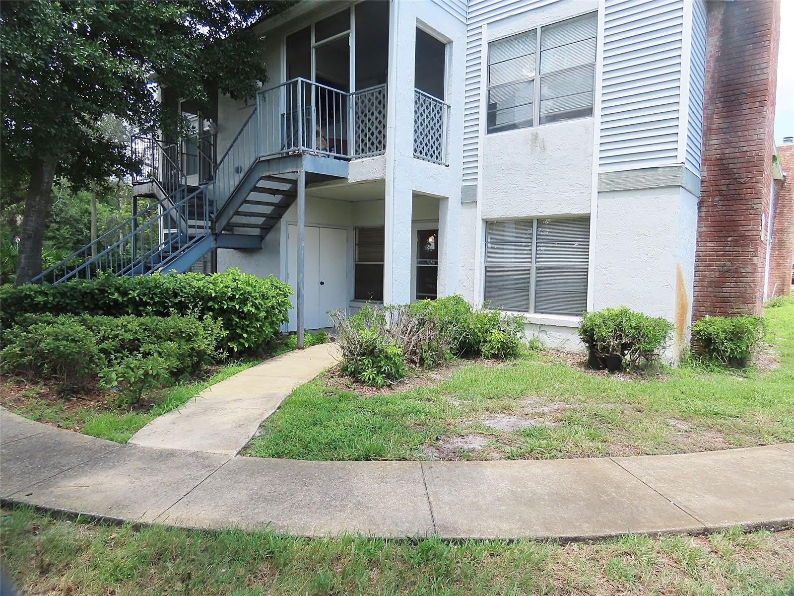 104 NORTHLAKE Drive – photo 2