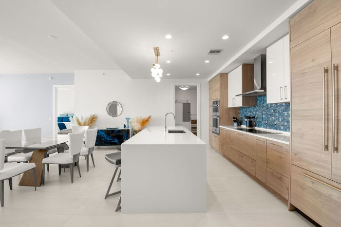 301 1st Street South – photo 1