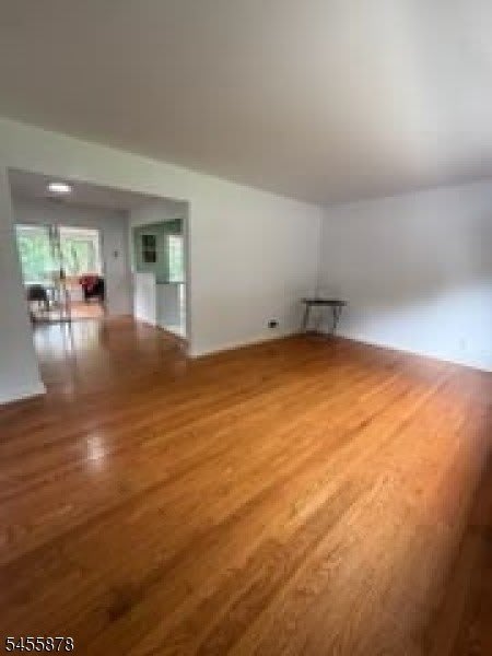 533 Ramapo Valley Rd – photo 2
