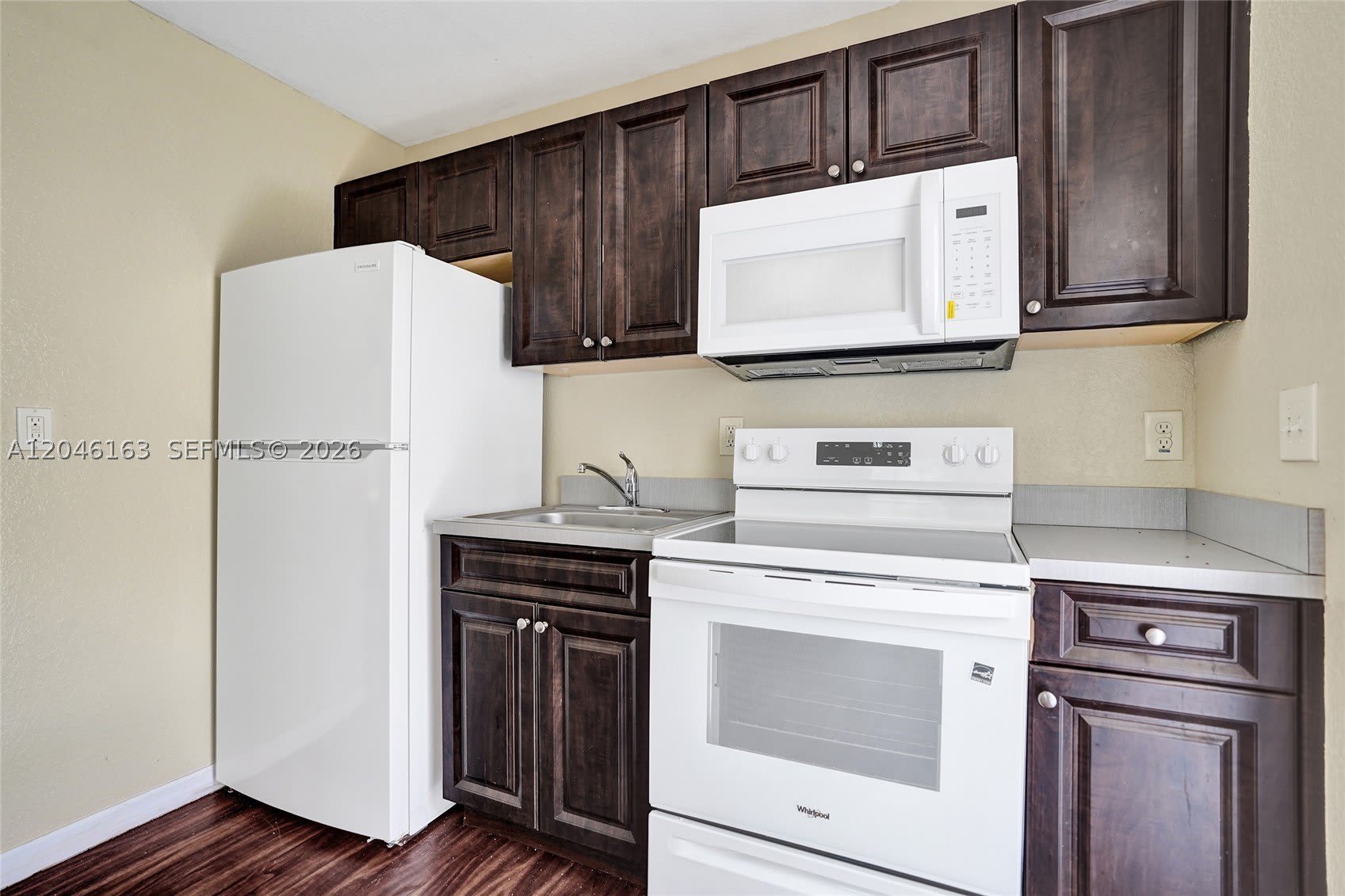 727 22nd St – photo 5