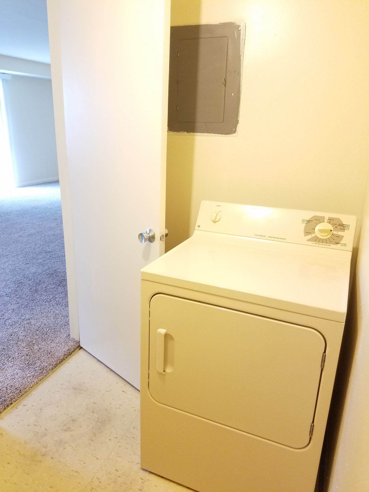 Parkside & Parkwood Apartments – photo 4