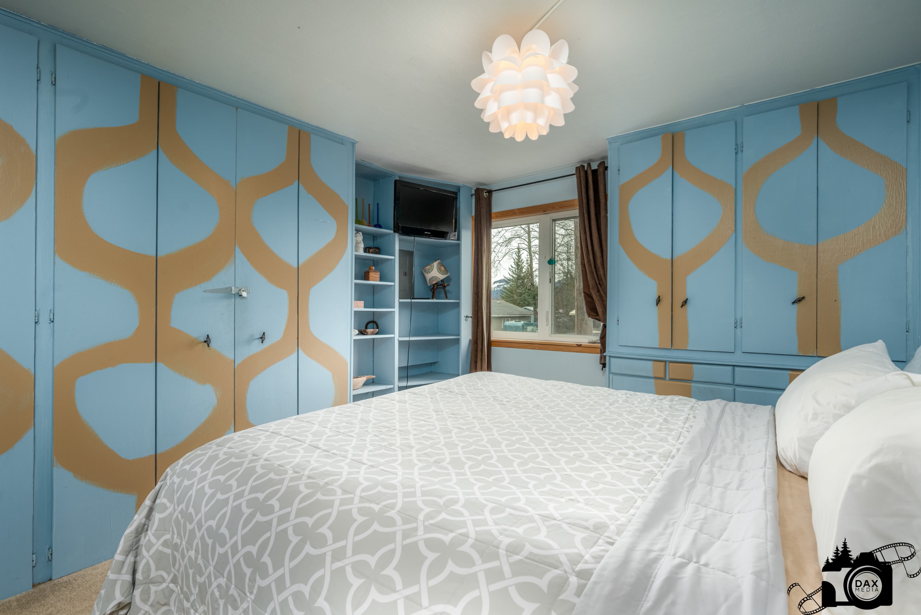 1007 Second Avenue – photo 3