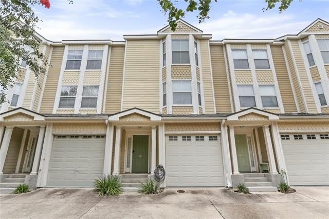 1436 LAKE Avenue – photo 2