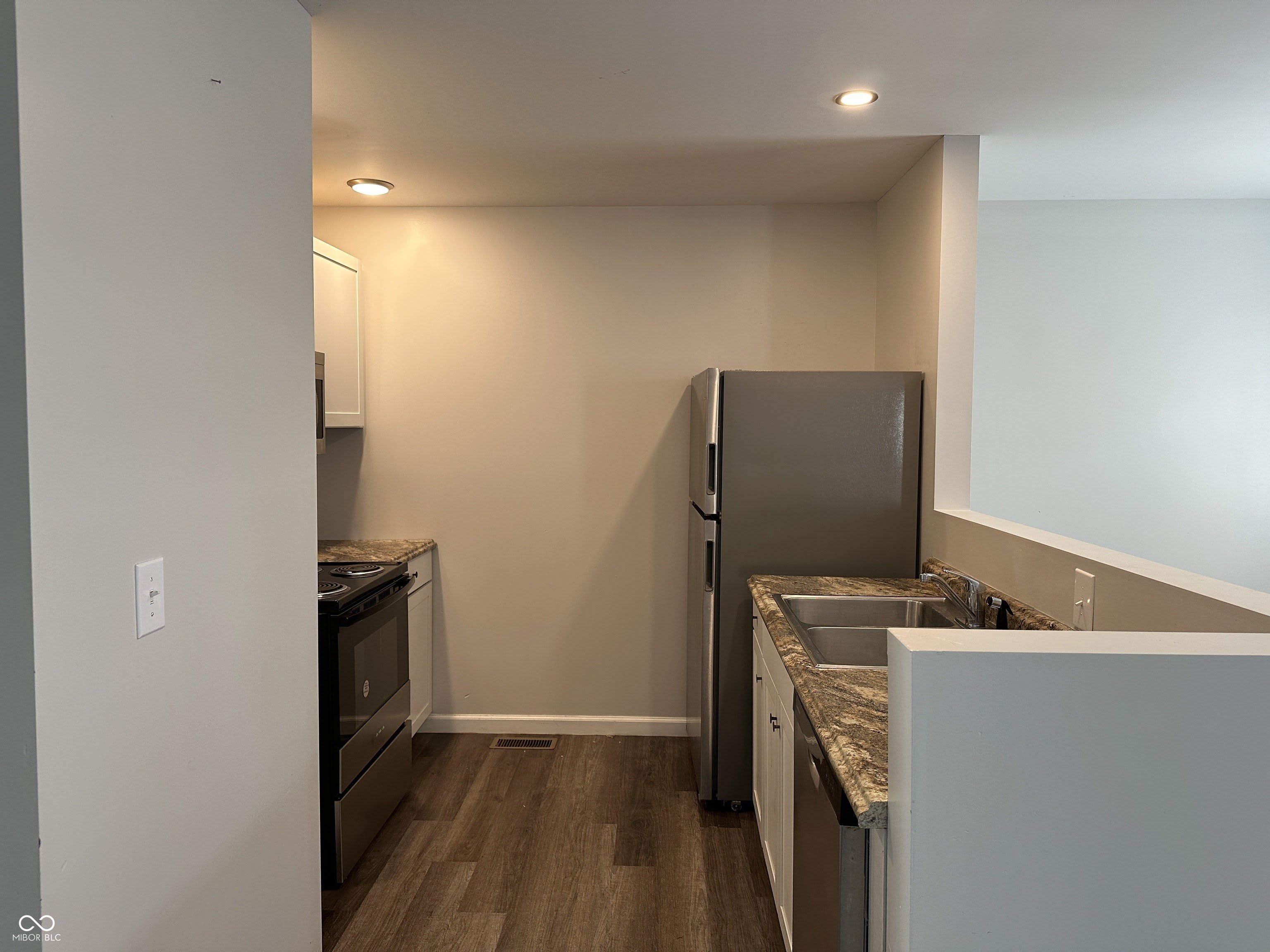 2921 N Dearborn Street – photo 5