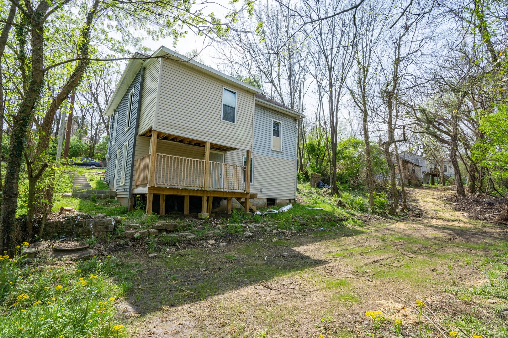 AVAILABLE NOW at a Good Price. 1 Bed 1 Bath FOR LEASE in Lewisburg. $700 Rent. – photo 2