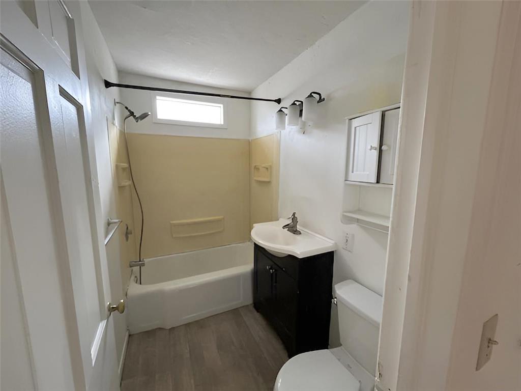 2101 Grand Ave S – photo 3