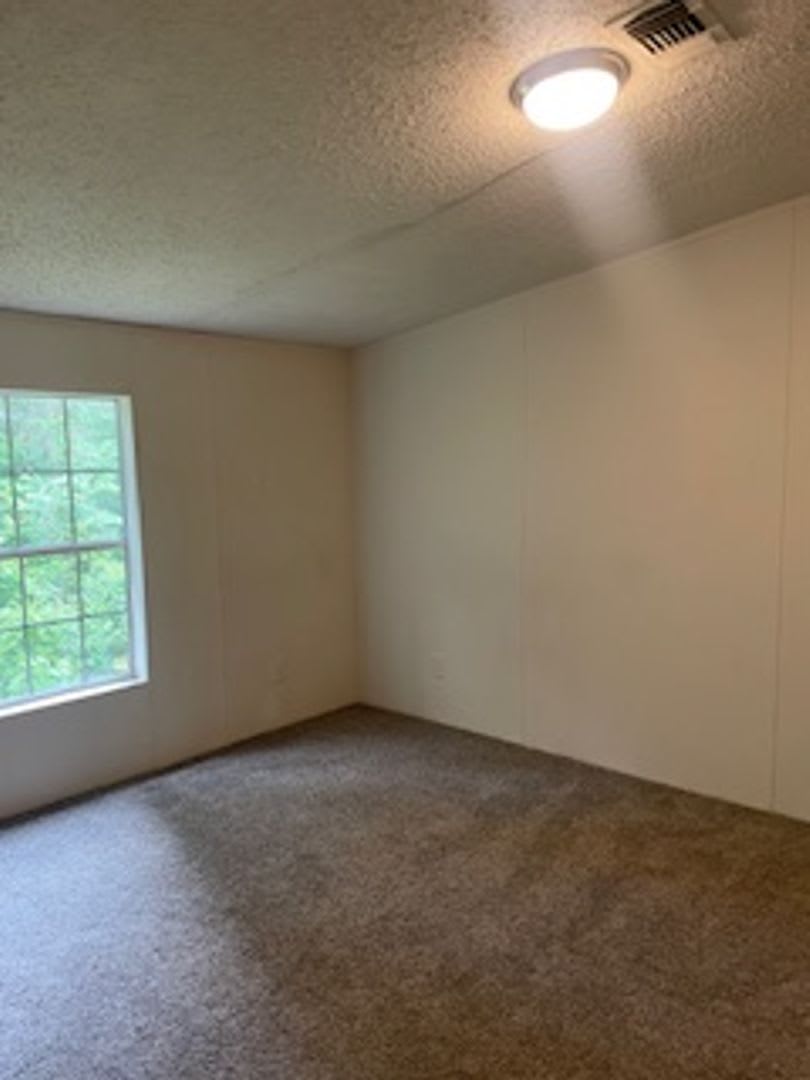 Quincy Mobile Home on 2 Acres – photo 2