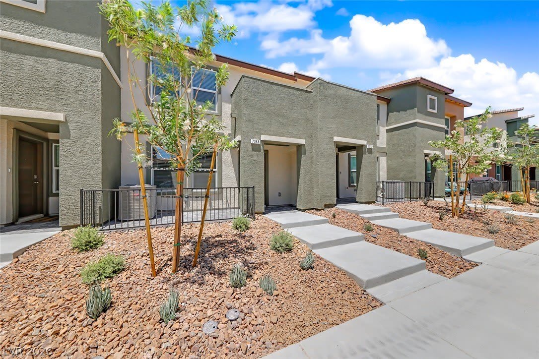 7368 Joanna Brook Street – photo 2