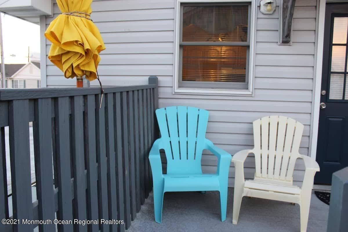 61 Fielder Avenue – photo 1