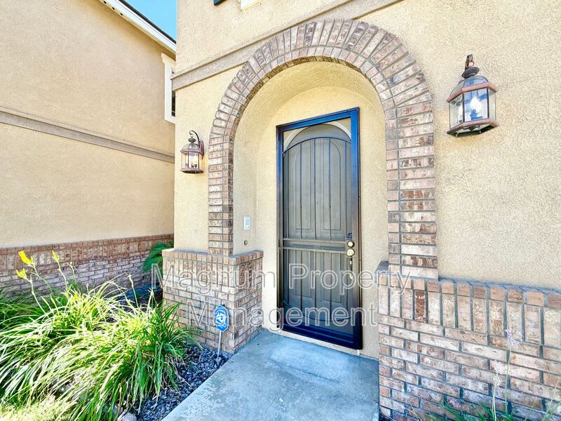 40053 Montage Ln – photo 4