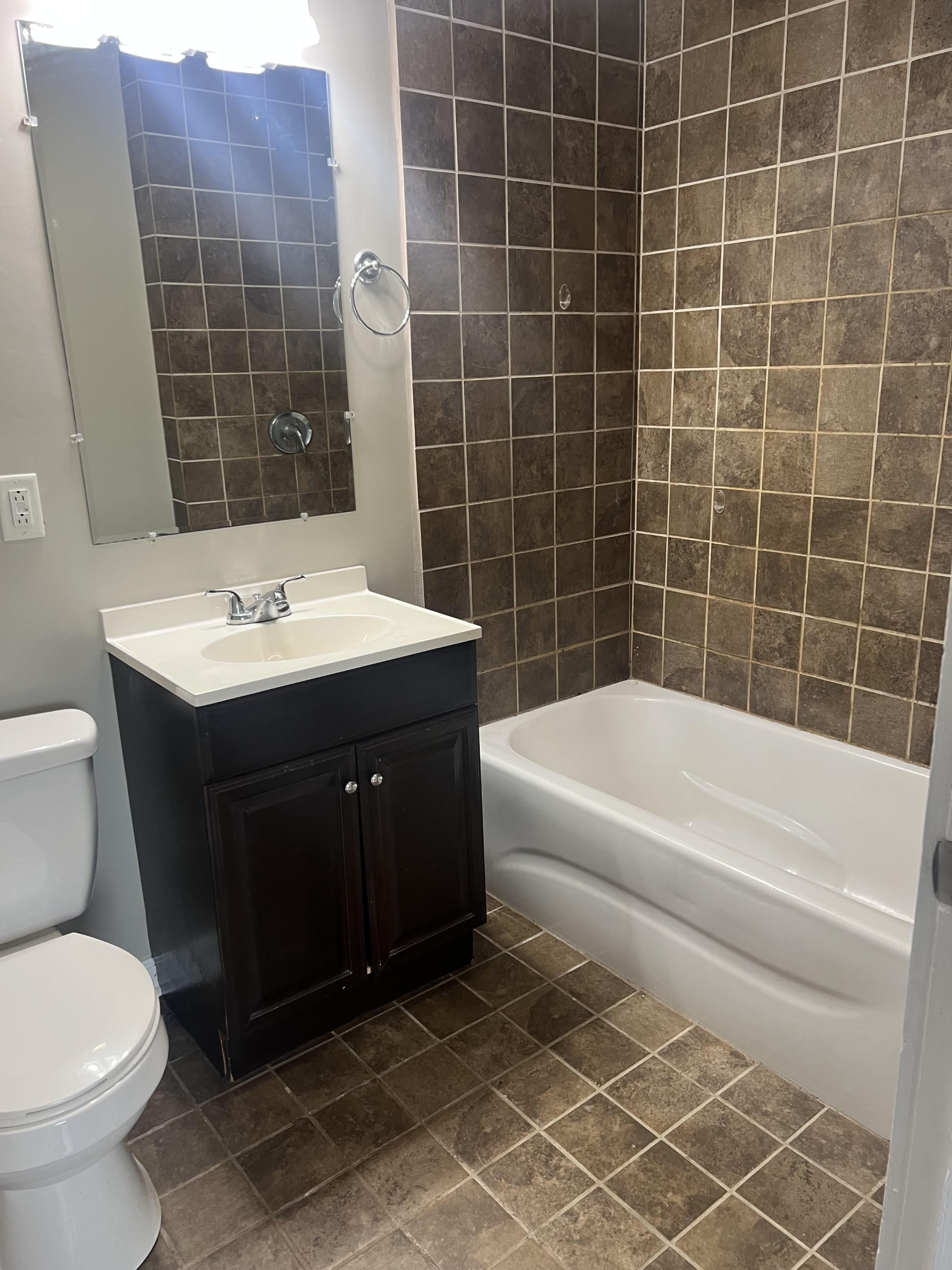 1815 S Ocoee Street Apt. 4 – photo 4