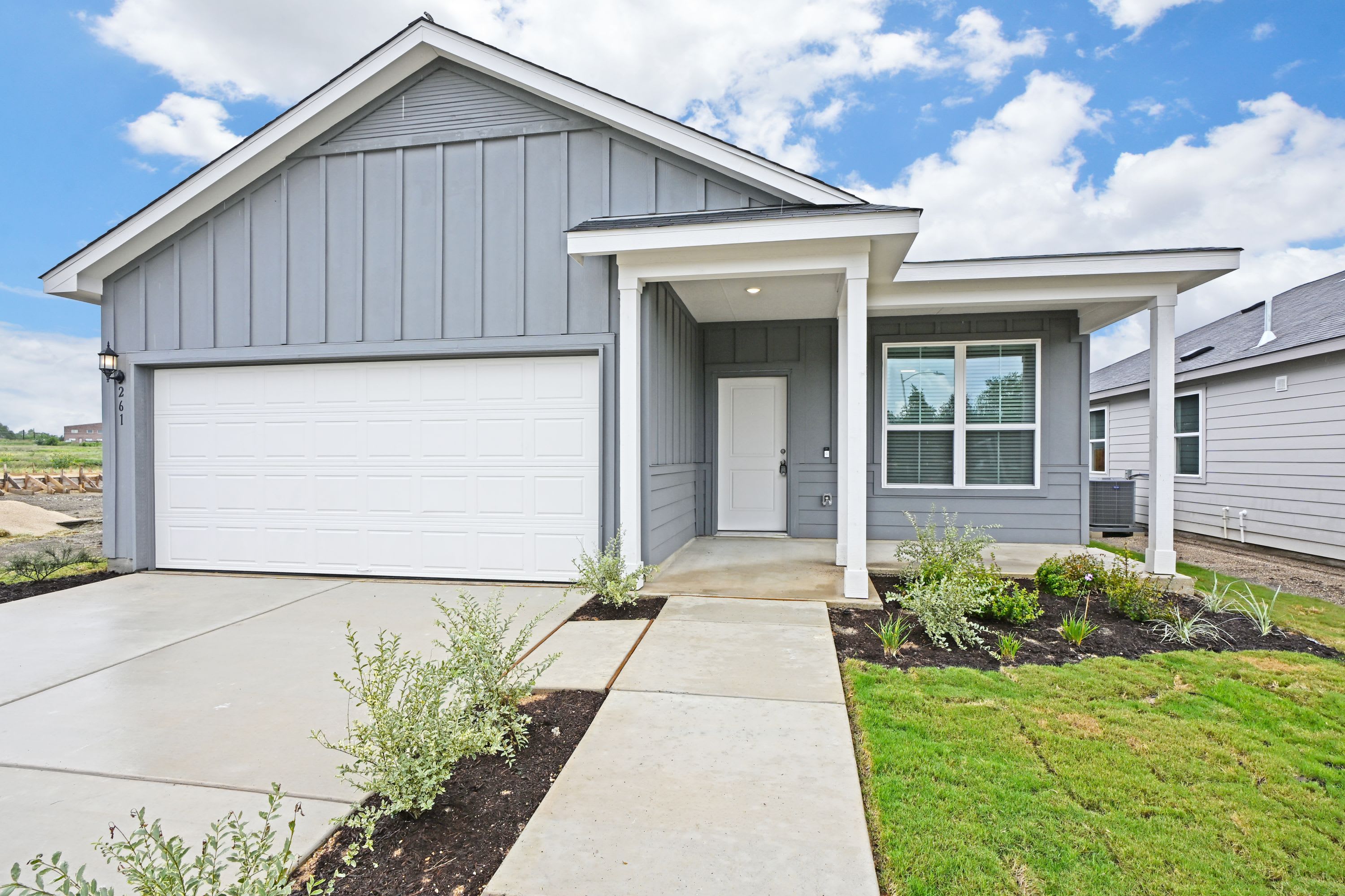 261 Elk Avenue – photo 2
