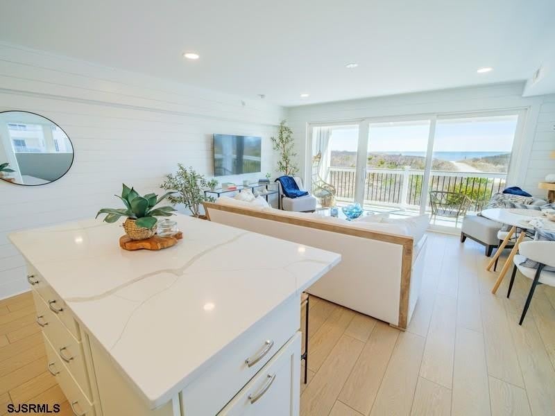 321 S 6th Street – photo 1