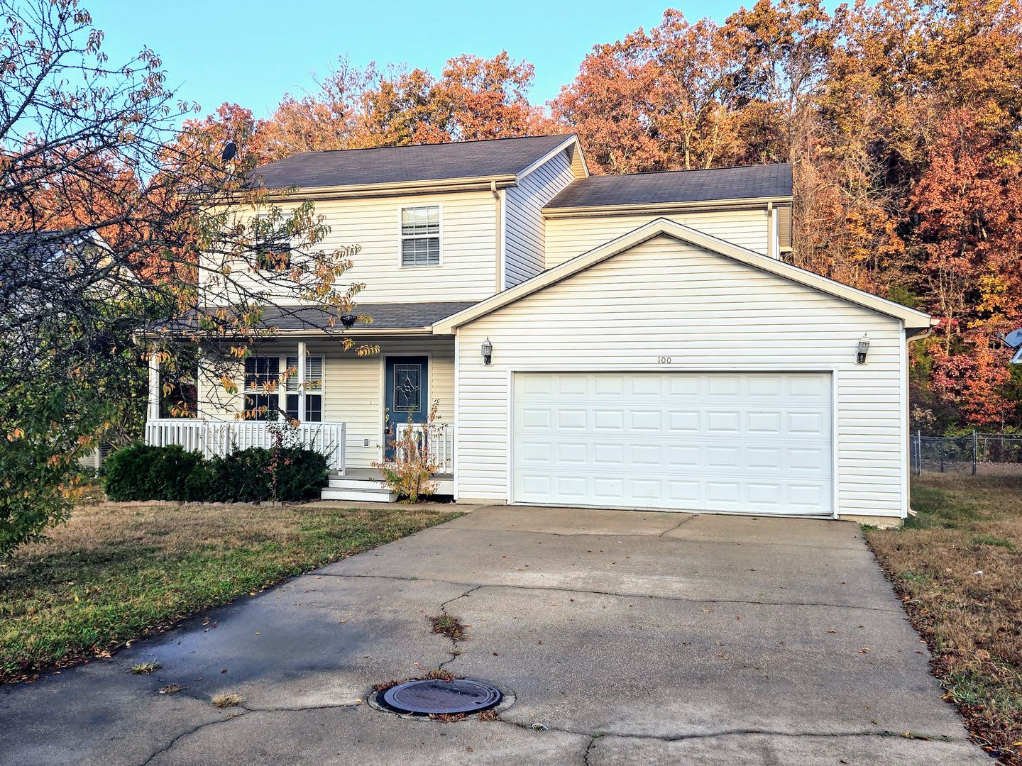 Fenced home close to FLW! – photo 1