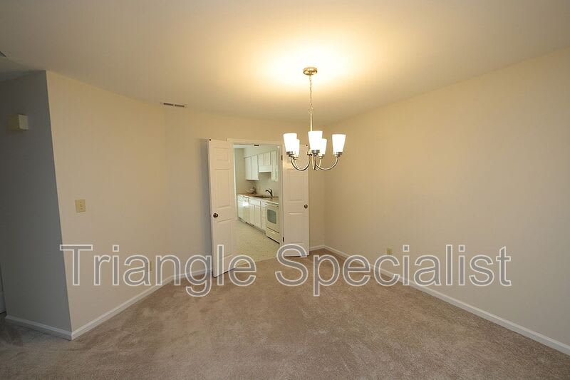 112 Mossbark Lane – photo 4