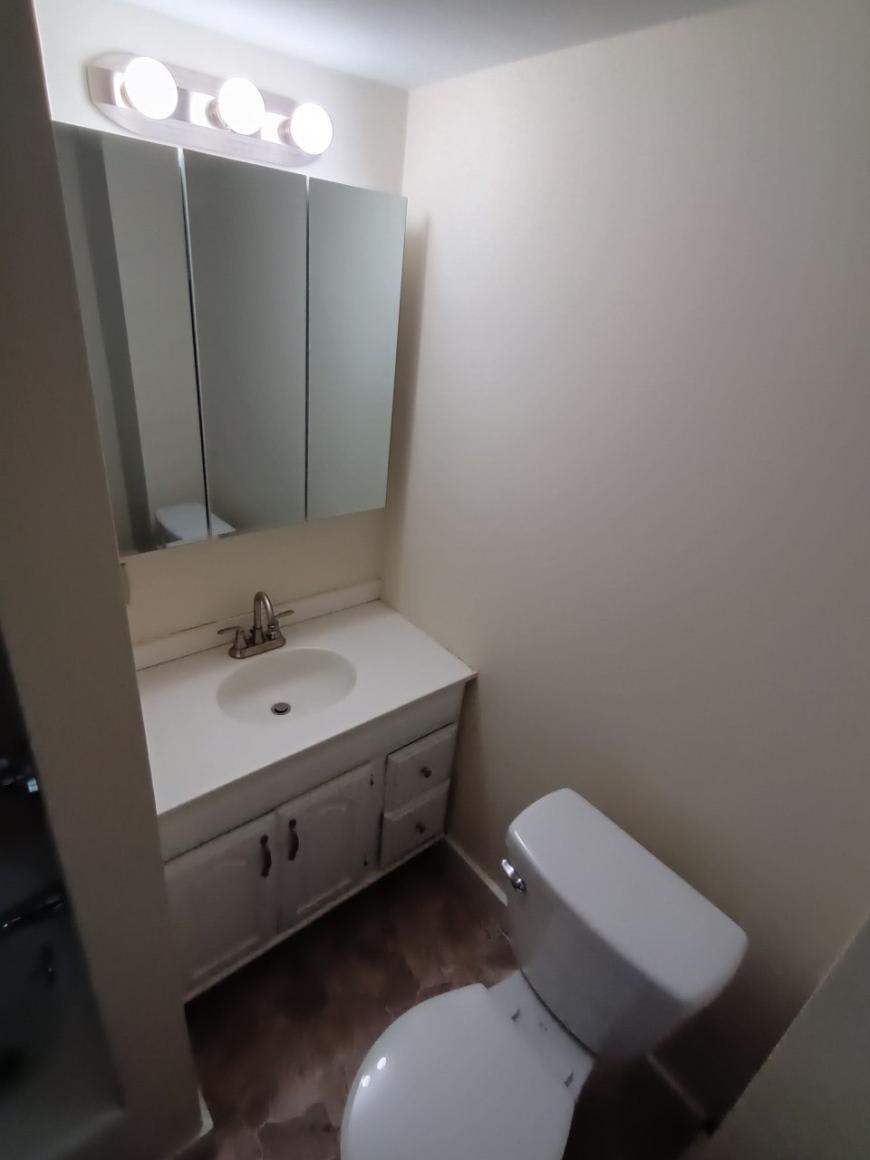 4 Park St. – photo 3