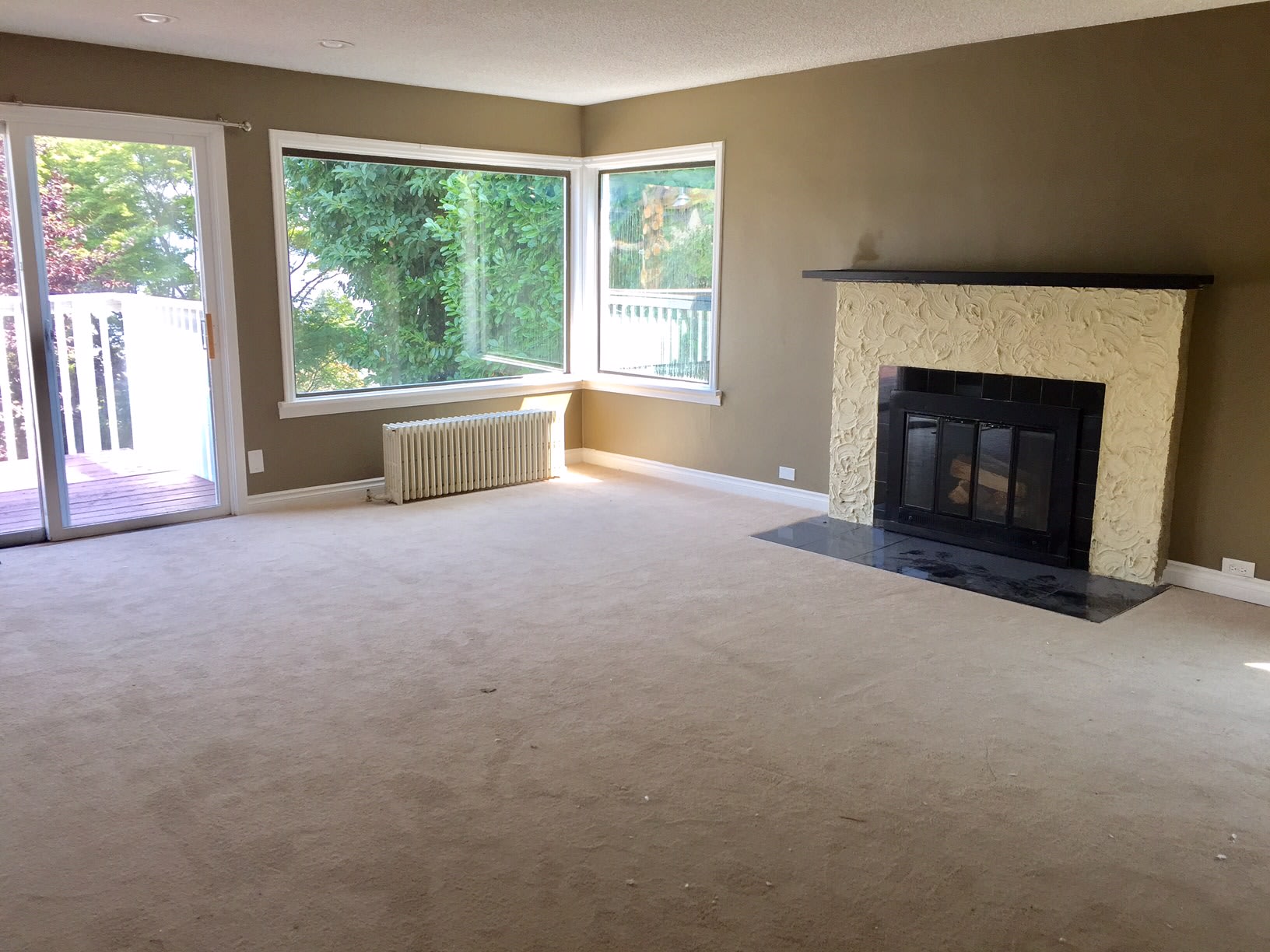 10742 Durland Avenue Northeast – photo 2