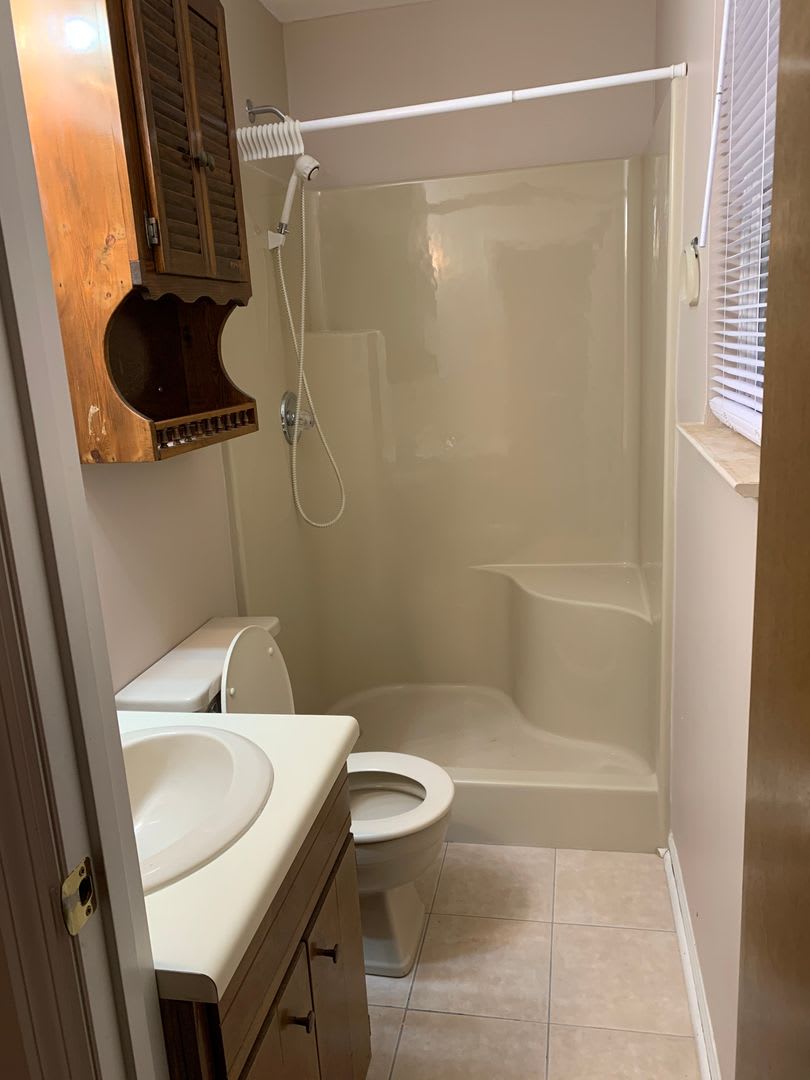 *MOVE IN SPECIAL* 1/2 OFF FIRST MONTHS RENT* 3 Bedroom 2 Bath house – photo 4