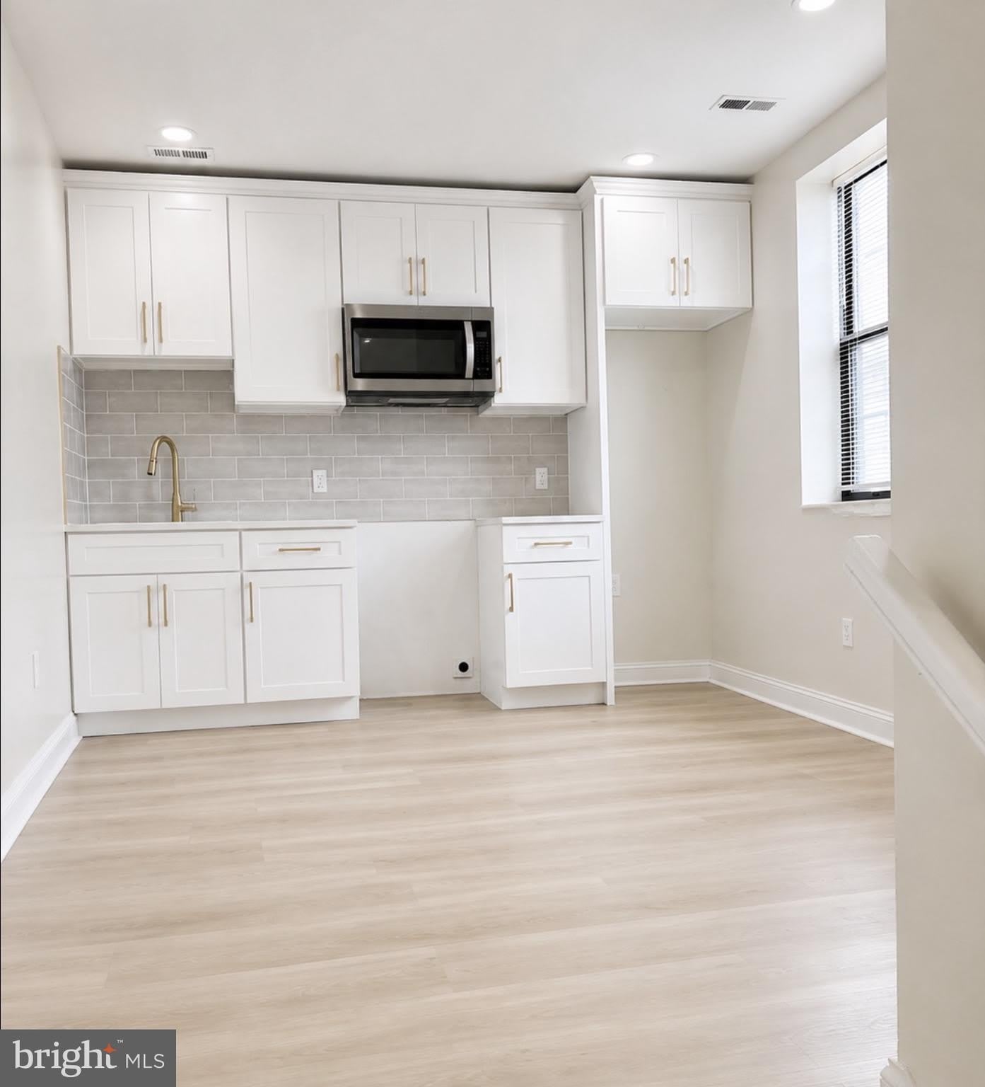 2900 Hale Street – photo 2