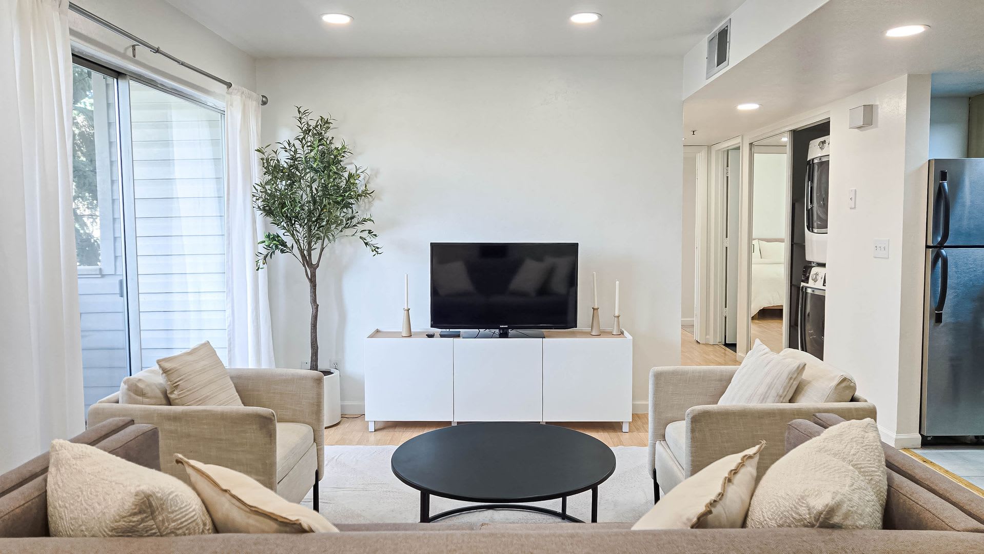 Furnished Apartment! – photo 2