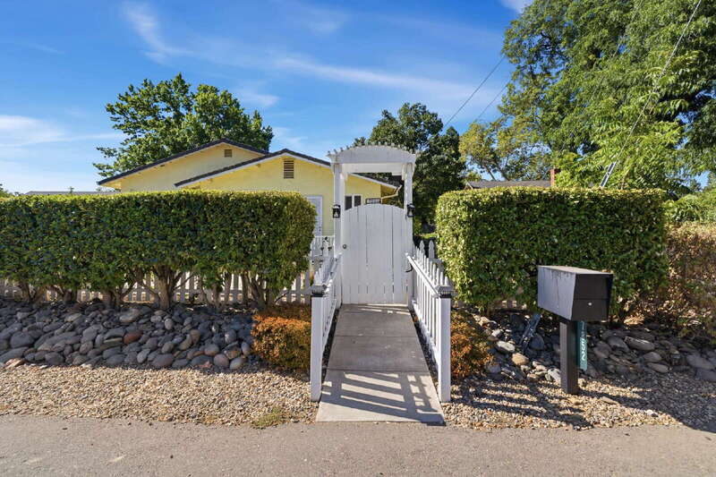 7852 Watson Way – photo 1