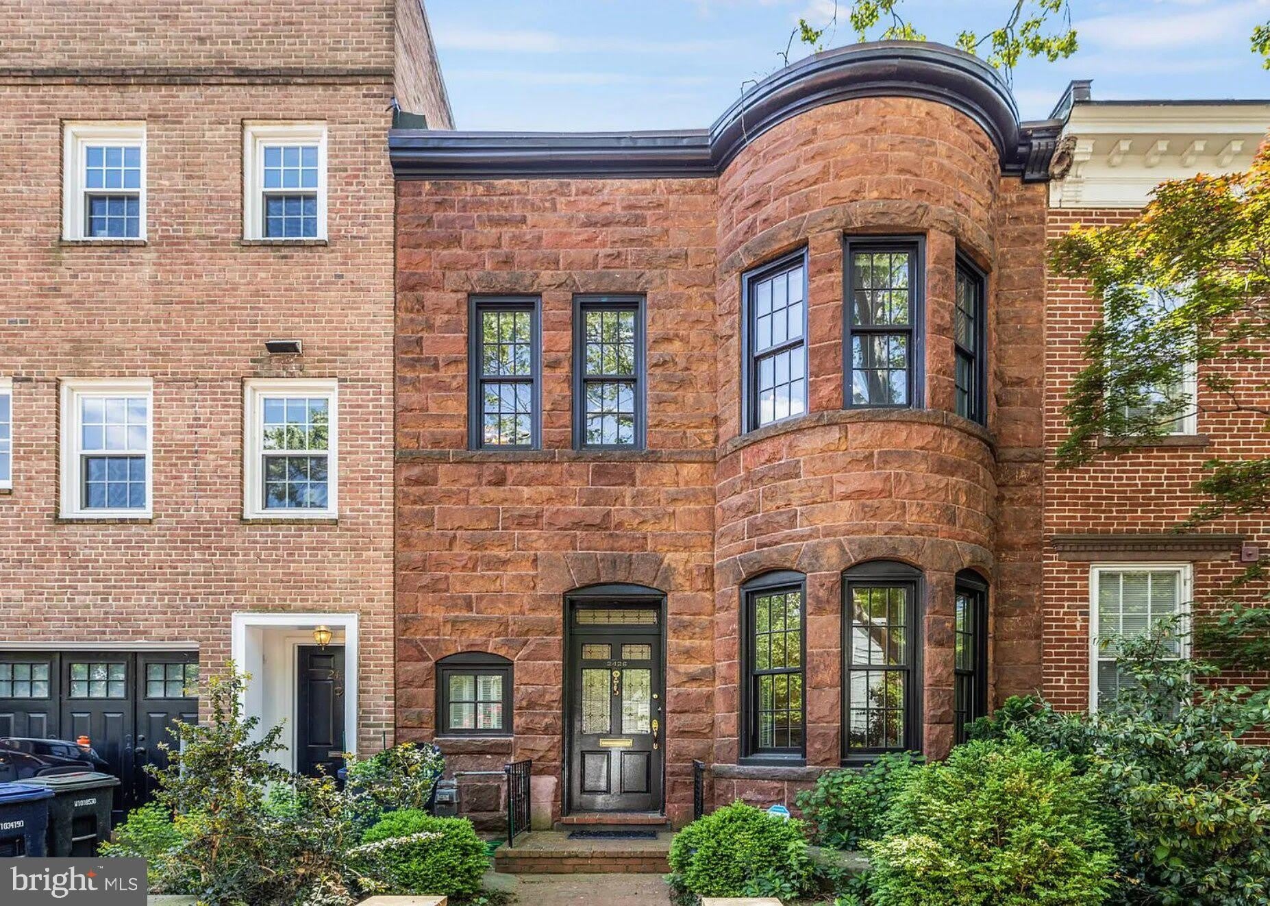 2426 I Street NW – photo 1