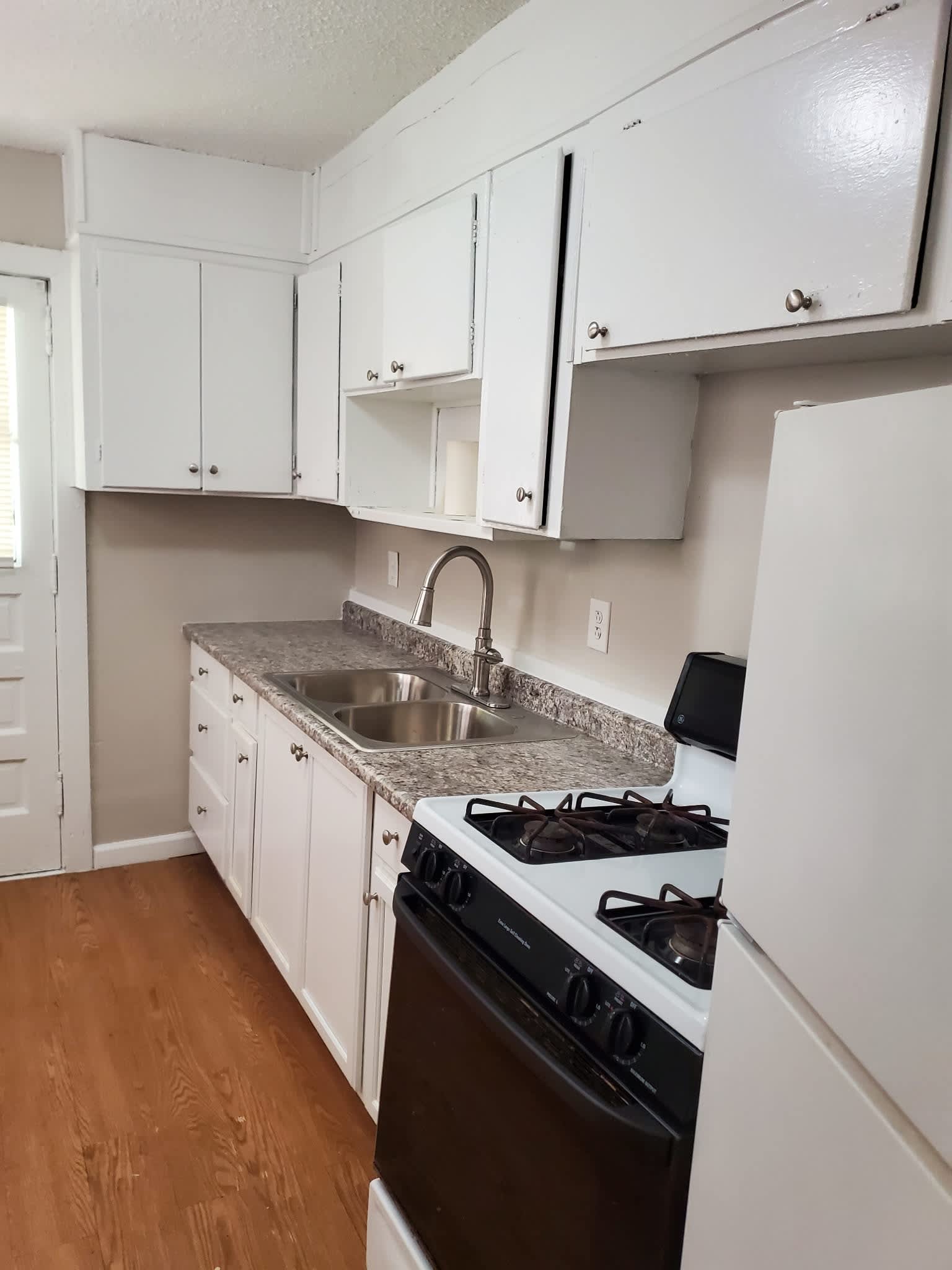 2233 2Nd Street South – photo 1