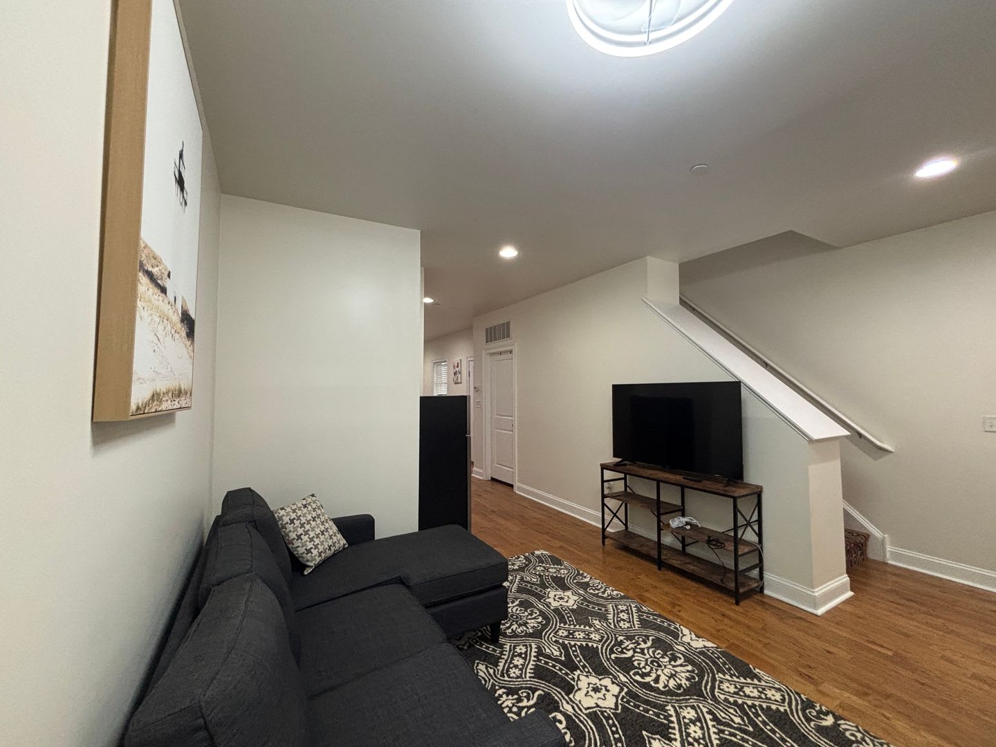 4080 Spring Garden st – photo 5