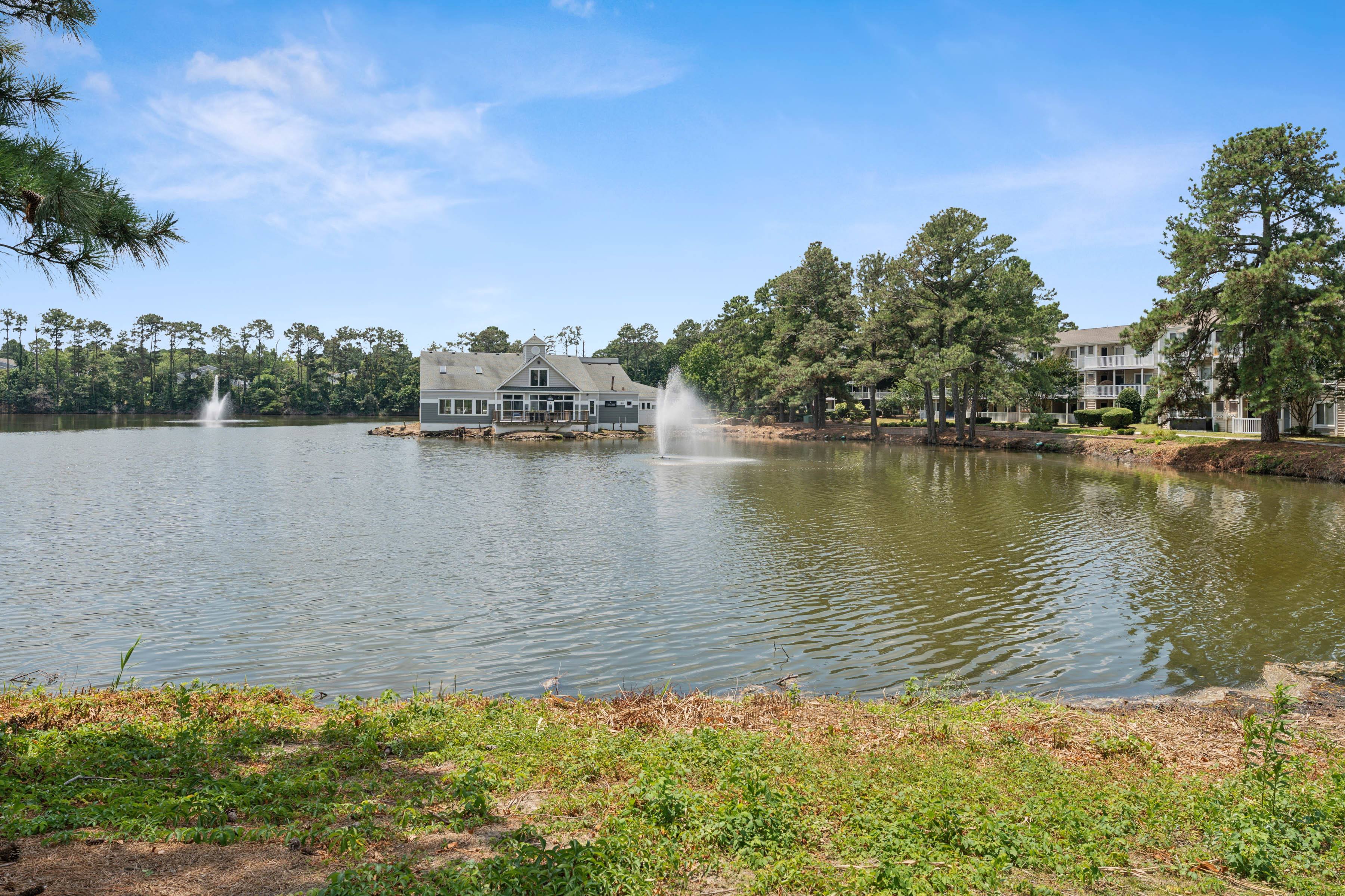 Linkhorn Bay Apartments – photo 5