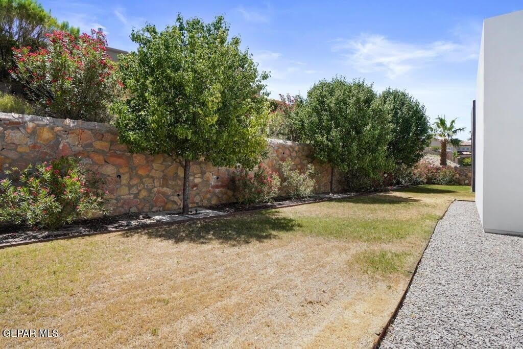 6324 VIA SERENA Drive – photo 5