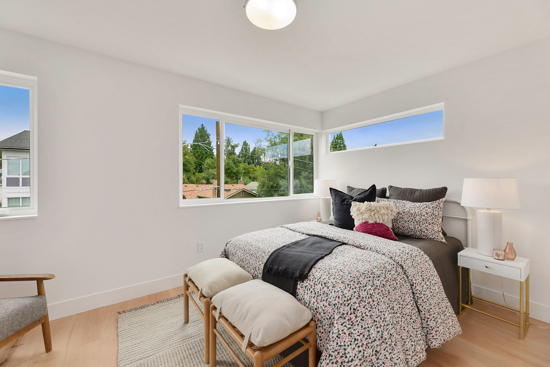 7033 35th Avenue Northeast – photo 4