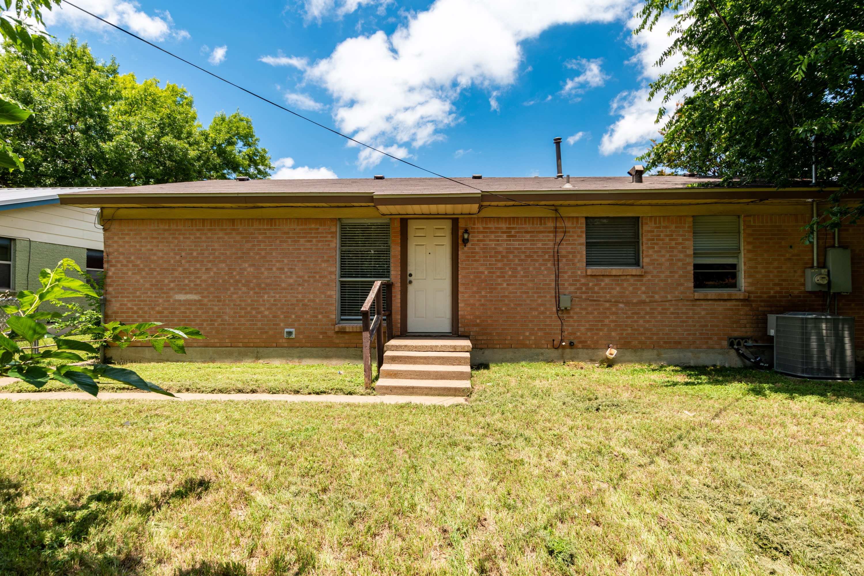 1402 Missouri Avenue – photo 3