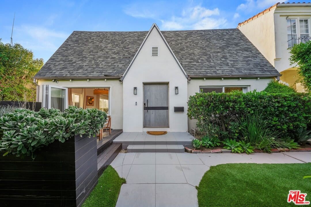 1155 S Rimpau Blvd – photo 4