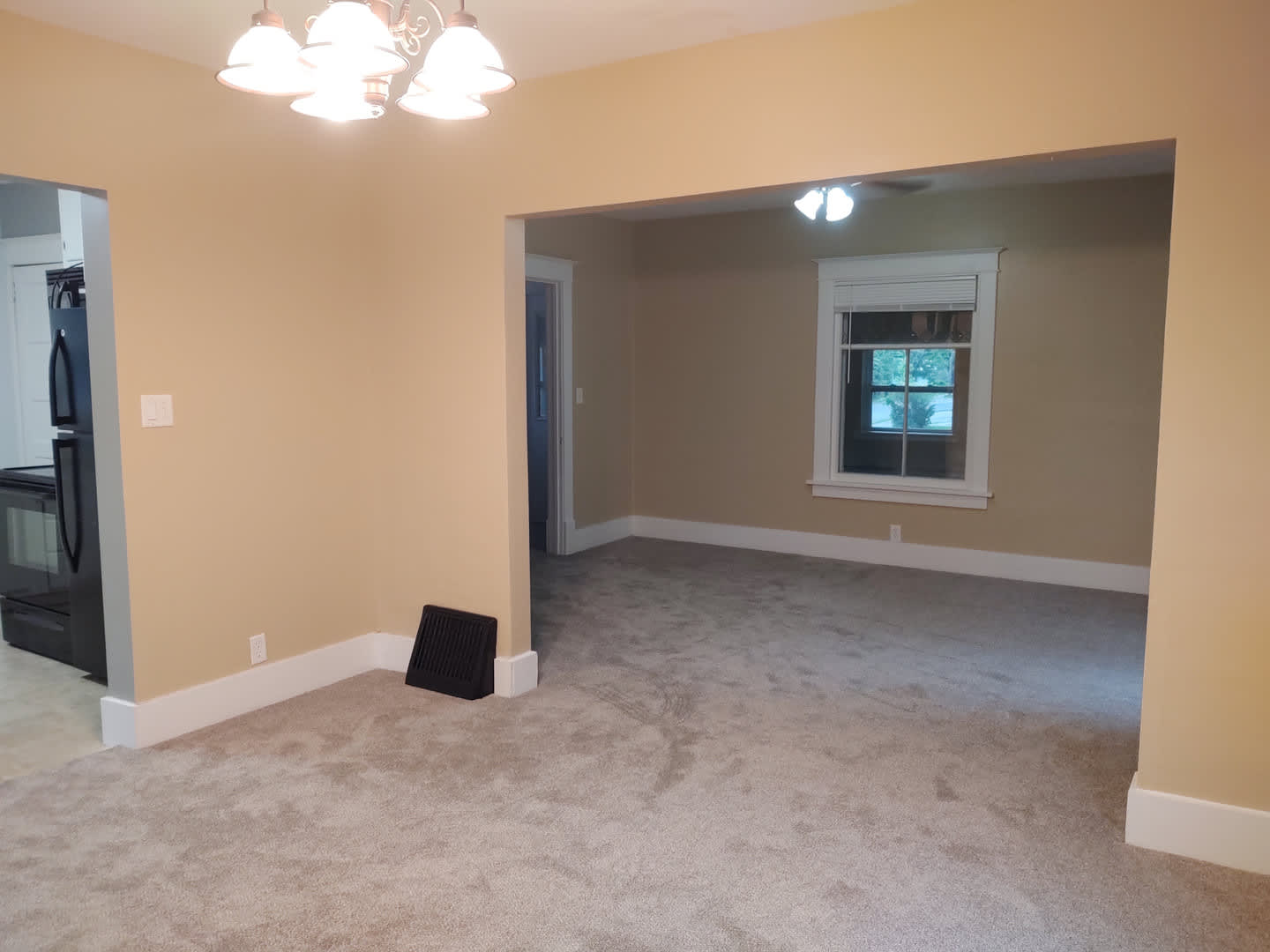 Charming 3-Bedroom Home in a Convenient Location – photo 5