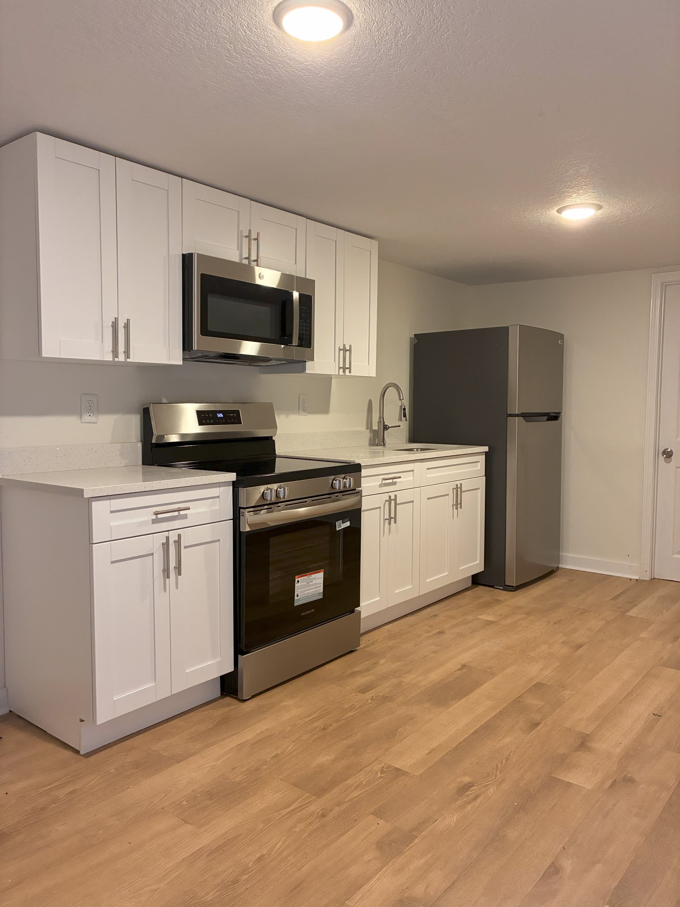844 Tyler Street – photo 3