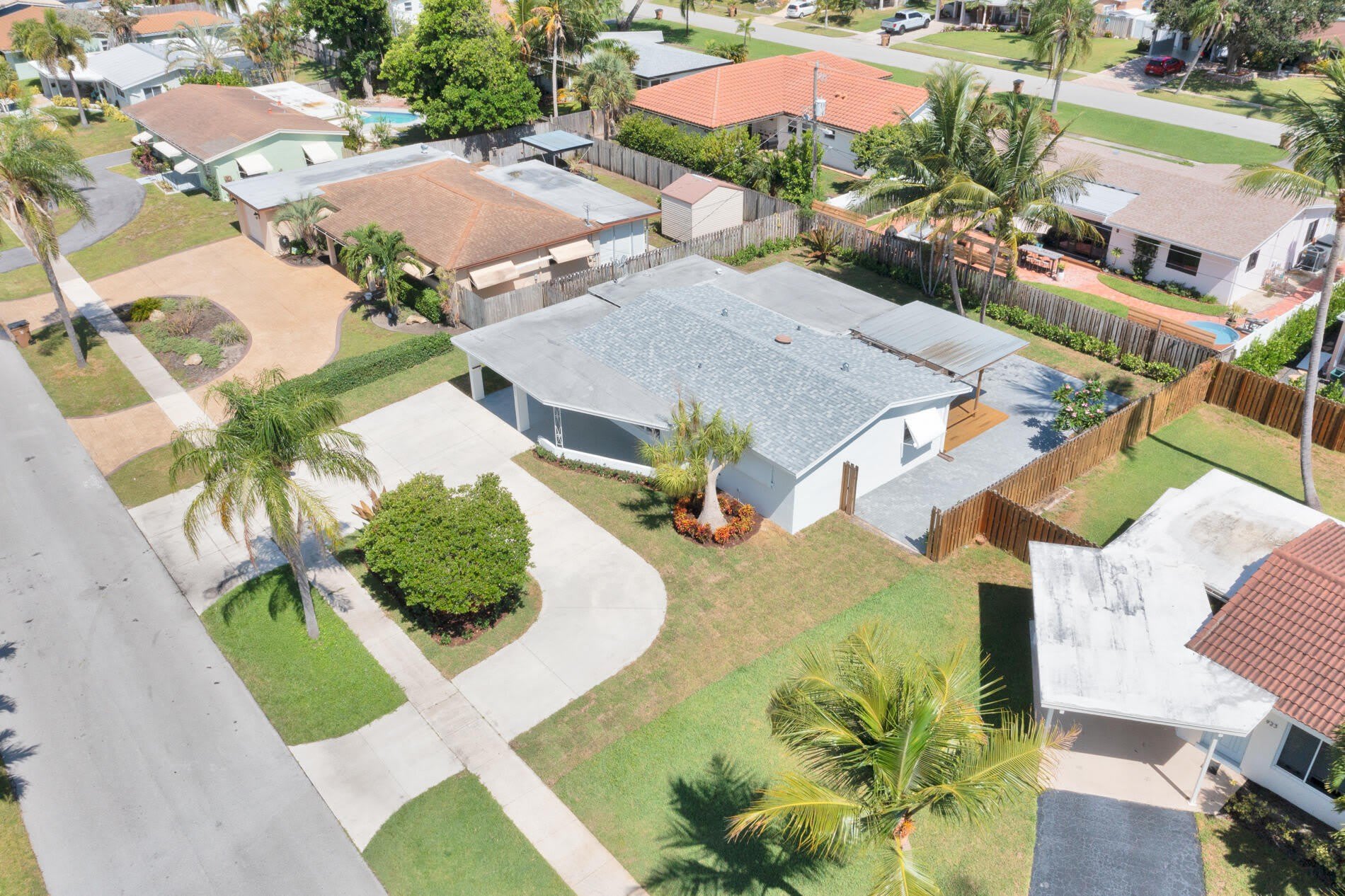 921 SE 15th Court – photo 1