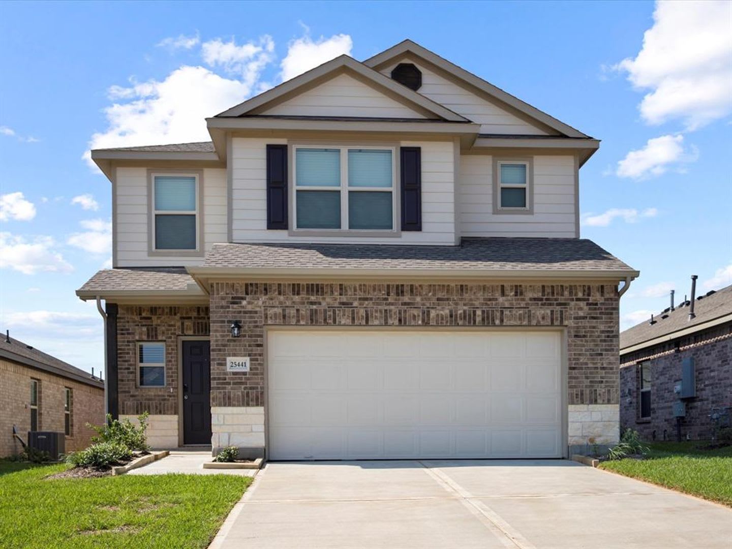 Pre Leasing Now Secure Your 3 Bedroom 2 5 Bathroom Home In Magnolia Springs With Fenced In Backyard – photo 2